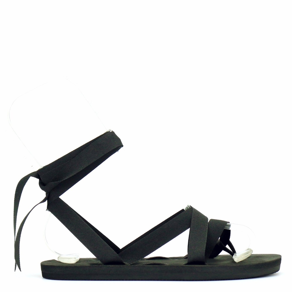 NWOT Mohop Flat Sandals w/Customizable Ribbons 5.5